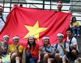 Philippines - Việt Nam: Văn Quyết, Công Phượng dự bị